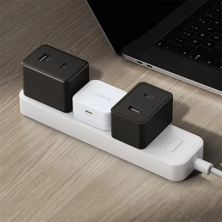 20W PD USB-C Fast Charger (Black) – Reliable Power & Travel Essential